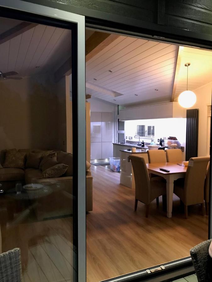 R11 Lake View, Fallbarrow Holiday Park Ξενοδοχείο Bowness-on-Windermere Εξωτερικό φωτογραφία